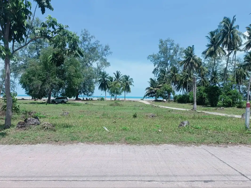 Land PlotPrice For Sale Baan Taley, Namueang Beautiful beachfront view, perfect for investment or your dream home