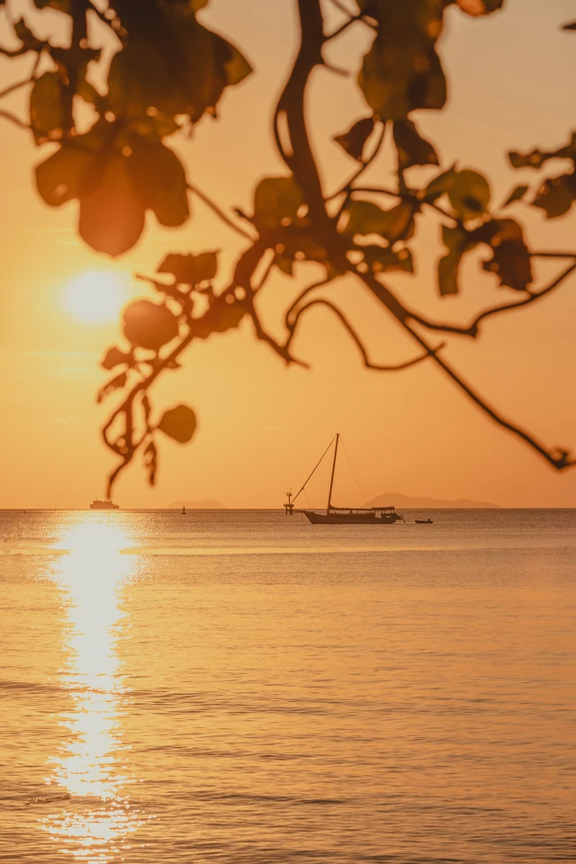 Lipa Noi Beach Sunset